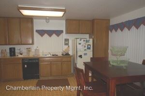 Building Photo - 6922 Carnation Dr
