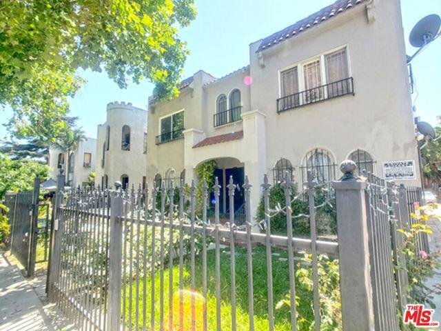 Primary Photo - 1210 South Plymouth Boulevard Apt ##1/2, L...