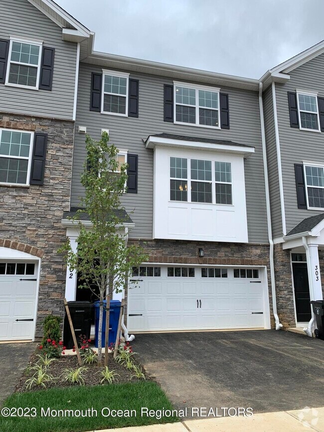 Building Photo - 302 Arose Ln