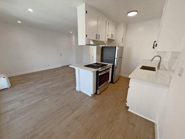 Foto del edificio - 5307 Sepulveda Blvd
