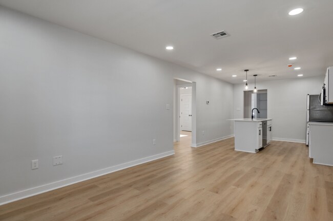 Building Photo - 107 Township Ln