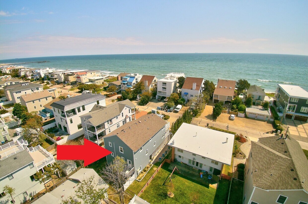 Primary Photo - Croatan- Across from the Beach!