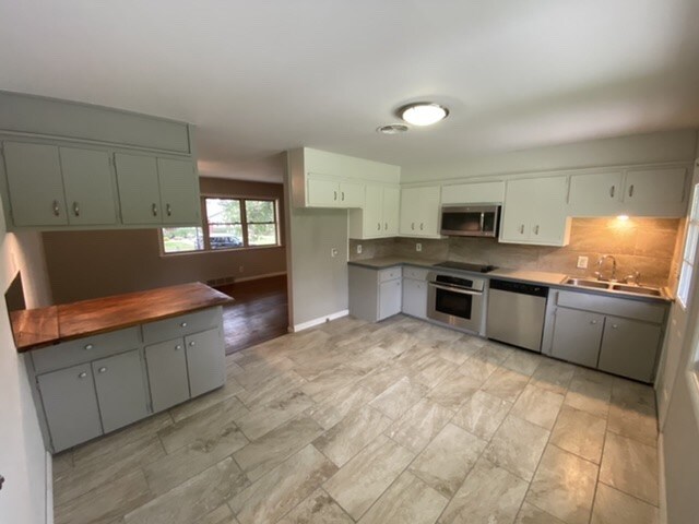 Foto del edificio - 3022 S Norwood Ave