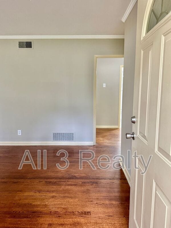 Foto del edificio - 320 Green Ridge Rd