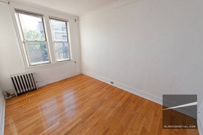 Foto del edificio - 2907 Ditmars Blvd
