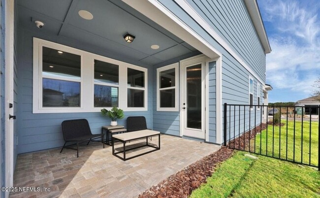 Foto del edificio - 516 Stillwater Ln