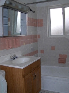 Baño - 7000 S Cregier Ave