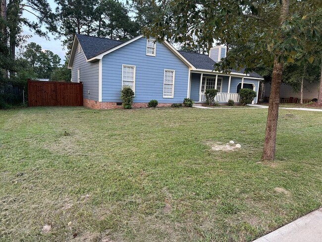 Foto del edificio - Newly renovated ranch-style home with lots...