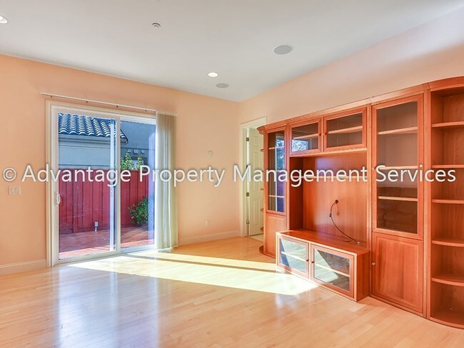 Building Photo - 6126 Turnberry Ct