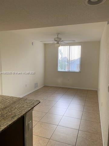 Building Photo - 3138 NW 22nd Ave