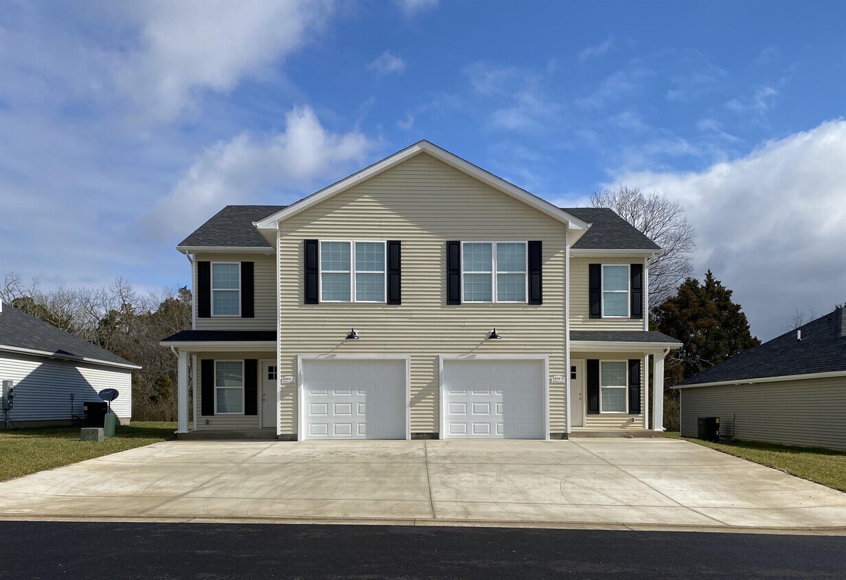 Primary Photo - 139 Waffle Ct