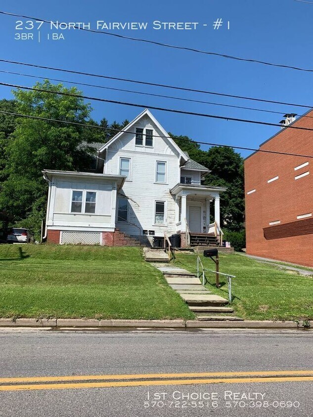 Primary Photo - 237 N Fairview St