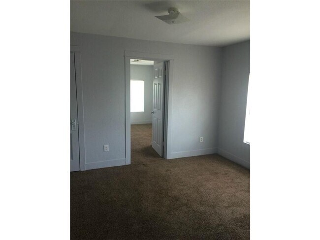 Foto del edificio - Quad; 2 bedroom, 2nd floor unit