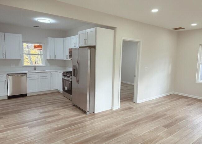 Foto del edificio - 5216 Duke Ave