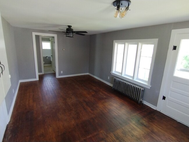 Kitchen/Living Room - 1019 N Merchant St