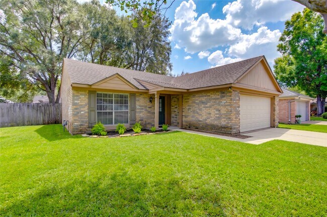 Building Photo - 21419 Park Orchard Dr