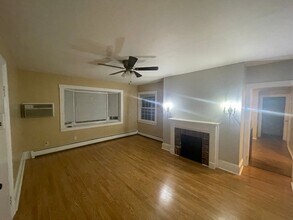 Building Photo - 388 E Merrimack St