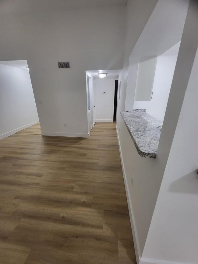 Foto del edificio - 2622 NW 33rd St