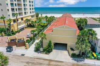 Building Photo - 1107 1st St S