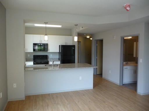 Primary Photo - City View Luxury Furnished Apartments