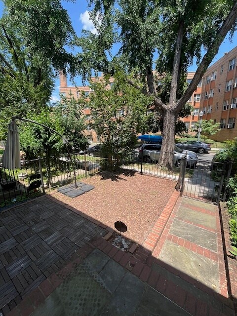 Foto del edificio - 1456 Ogden St NW