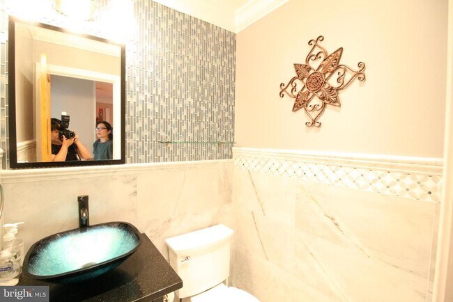 Foto del edificio - 632 Ivy League Ln