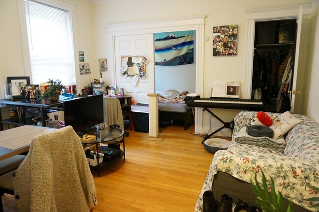 Foto del edificio - 42 Strathmore Rd