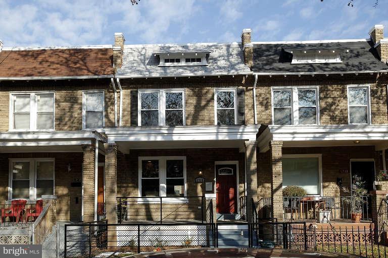 Primary Photo - 1716 M St NE