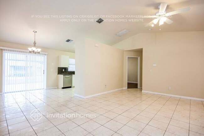 Foto del edificio - 15562 Horseshoe Ln