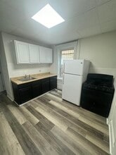 Building Photo - 934 Pavonia Ave