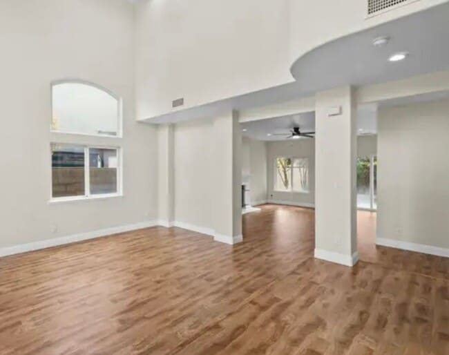 Building Photo - Single Family Home