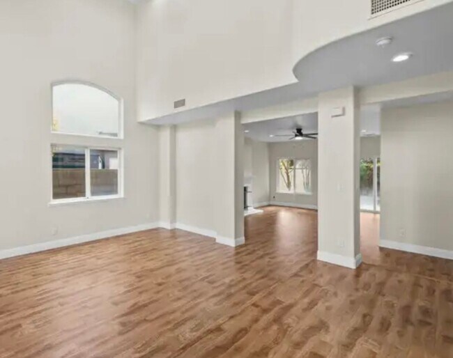 Foto del edificio - Single Family Home