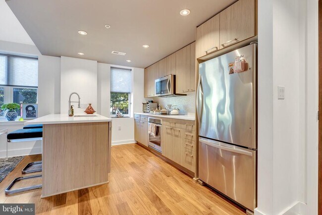 Foto del edificio - 2331 15th St NW