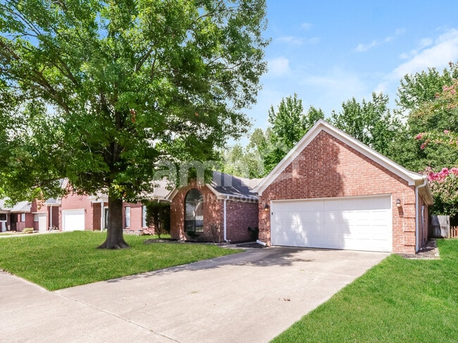 Building Photo - 8002 Jills Creek Dr