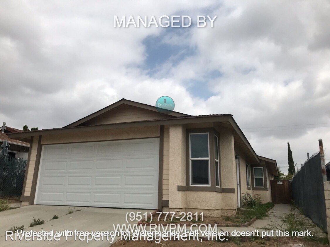 Primary Photo - 3 br, 2 bath House - 5759 Lotus St.