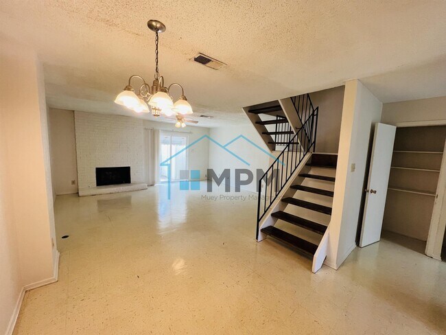 Foto del edificio - 5 Briarwood Cir