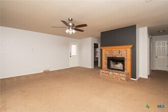 Building Photo - 3309 Lorena Dr
