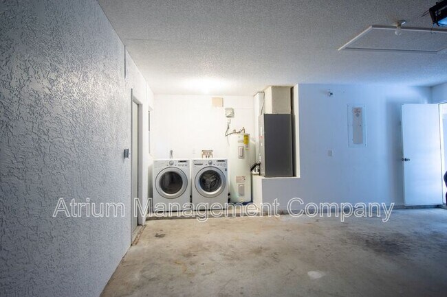 Building Photo - 1631 Jinn Ct SE
