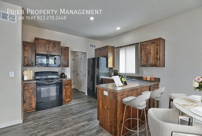 Building Photo - Prairie Haven Duplexes Available April 14th