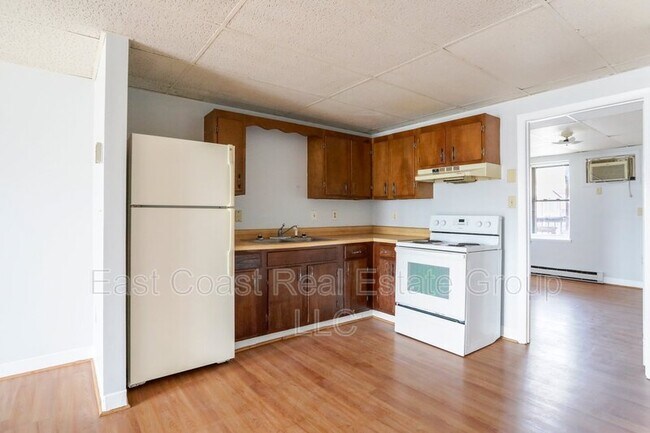 Building Photo - 229 Jonathan St