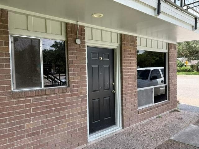 Building Photo - 2201 N Grand Blvd
