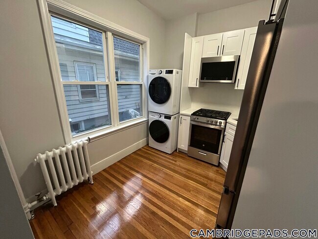 Foto del edificio - 1576 Cambridge St