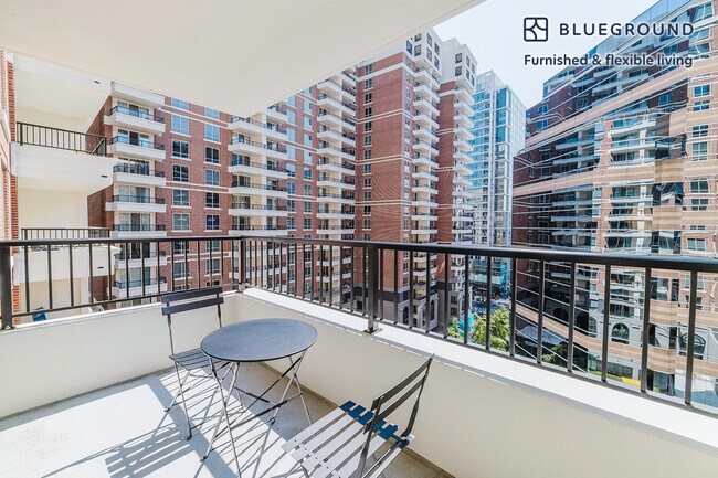 Foto del edificio - 850 N Randolph St