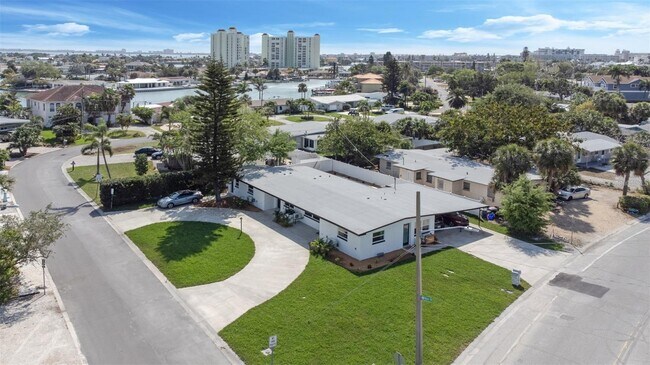 Building Photo - 6875 Gulf Winds Dr