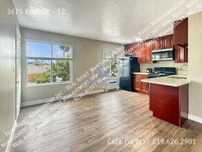 Building Photo - 3675 King St