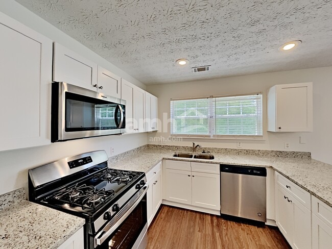 Building Photo - 2999 Storybook Ln