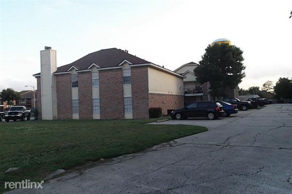 Building Photo - 7118 Oakwood Glen Blvd