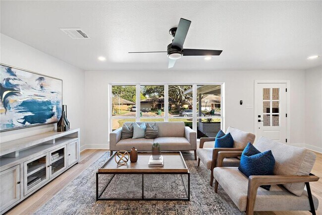 Foto del edificio - 4529 Waycross Dr