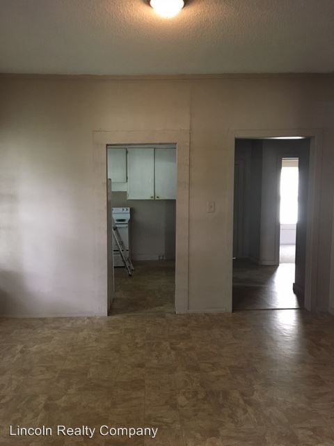 Building Photo - 409 W Adair St