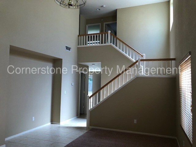 Building Photo - 2463 Serenata Way